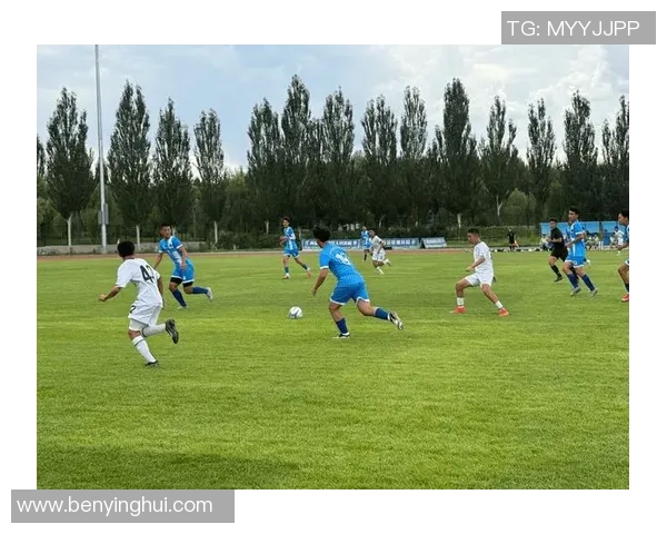 聚谊足球:携手共进的团队精神与友谊的传承之路 聚谊足球:携手共进的团队精神与友谊的传承之路